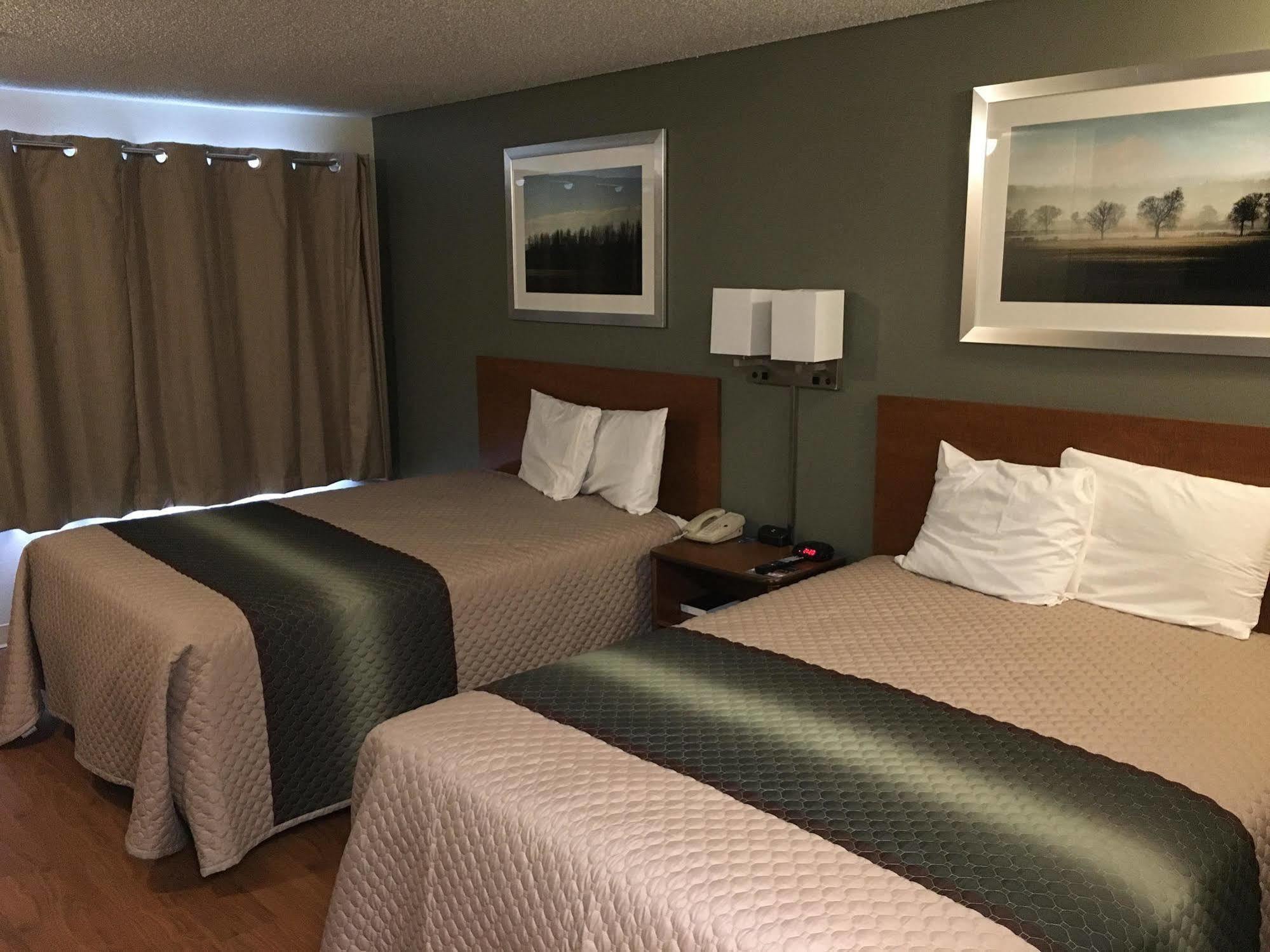 Hometowne Studios By Red Roof Colorado Springs - Airport Экстерьер фото